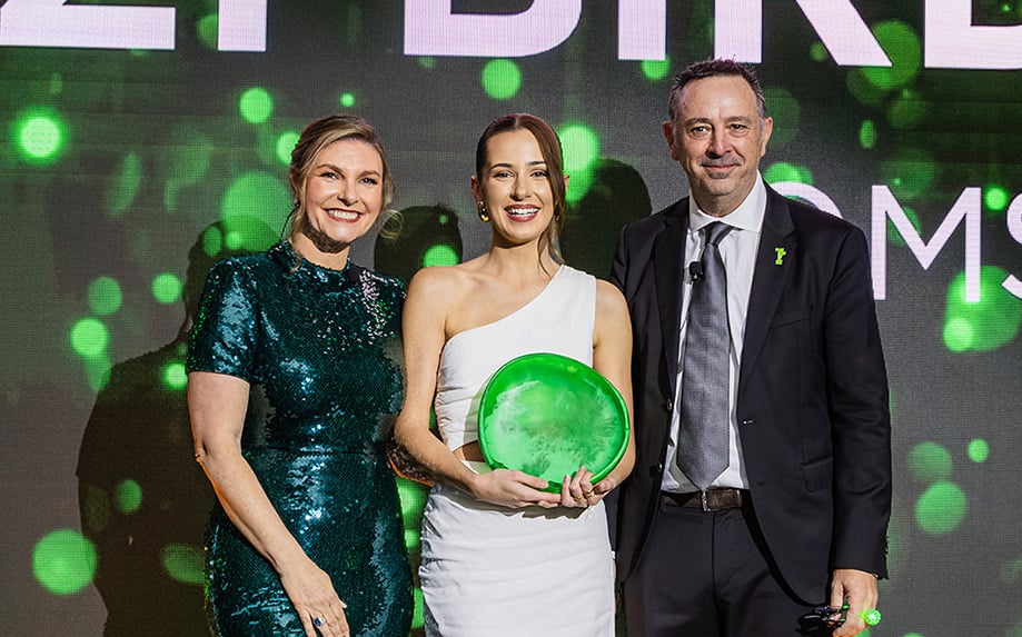 OMA_Industry_Awards_Winners_Izi_Bird_Cropped