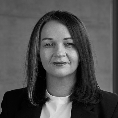 Laura_Halbert_500x500 Laura_Halbert_500x500